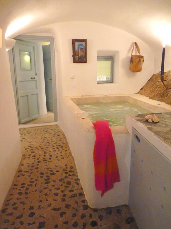 Barbarossa Suites Emporio (Santorini) Exterior foto